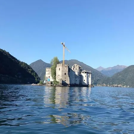 Dom wakacyjny Spacious Retreat In Cannero Cannero Riviera