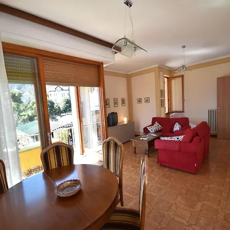 Spacious Retreat In Cannero *