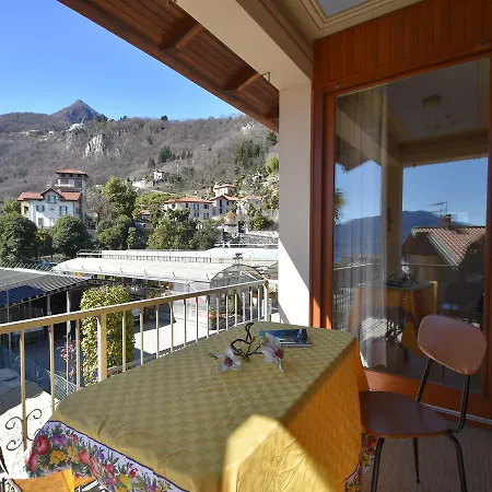 Spacious Retreat In Cannero Dom wakacyjny