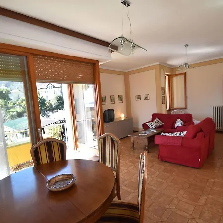 Spacious Retreat In Cannero Dom wakacyjny *