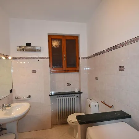 Holiday home Spacious Retreat In Cannero Cannero Riviera