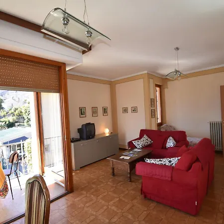 Holiday home Spacious Retreat In Cannero *