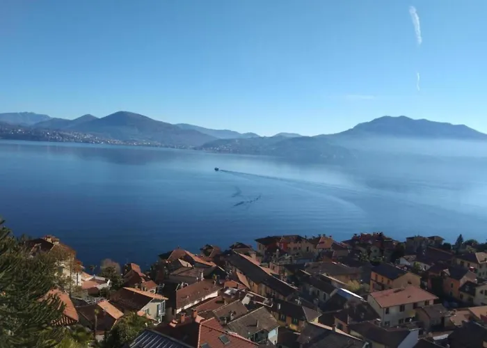 Village Apartment in Cannero Riviera hinterland with views Cannero Riviera