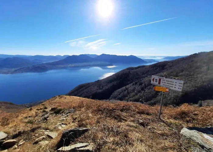 Vakantiehuis Village Apartment in Cannero Riviera hinterland with views